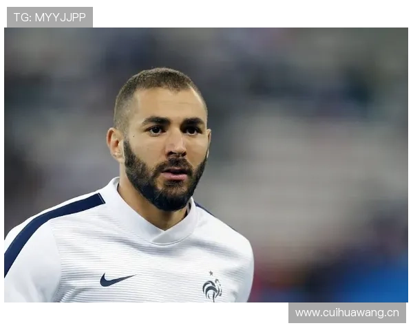 姆巴佩与本泽马：核心角色及战术适配性对比分析